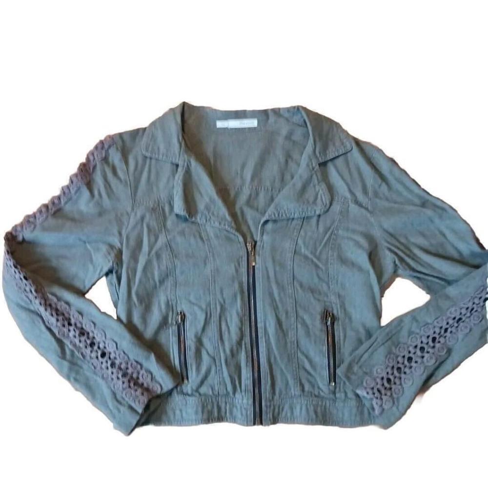 Front Olive Green Linen Jacket Lace Sleeves Large